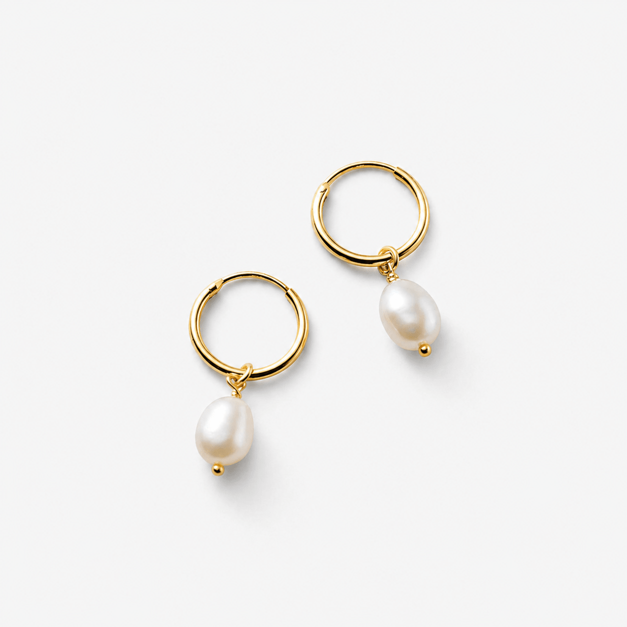 Pendientes Aro Bella con Perla de Agua Dulce - Velour™